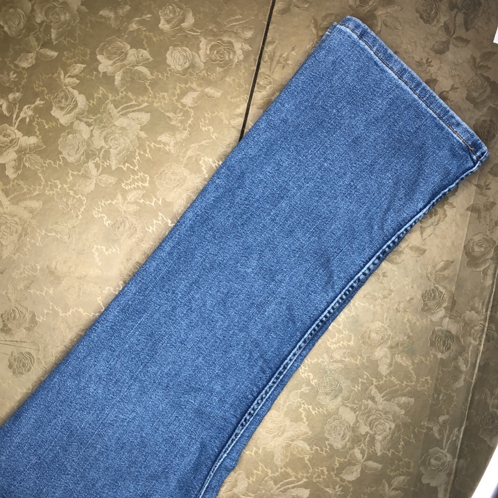 Levi’s Boot Cut 515, Denim Jeans, Low Rise, Inventory #3 - Picture 5 of 6